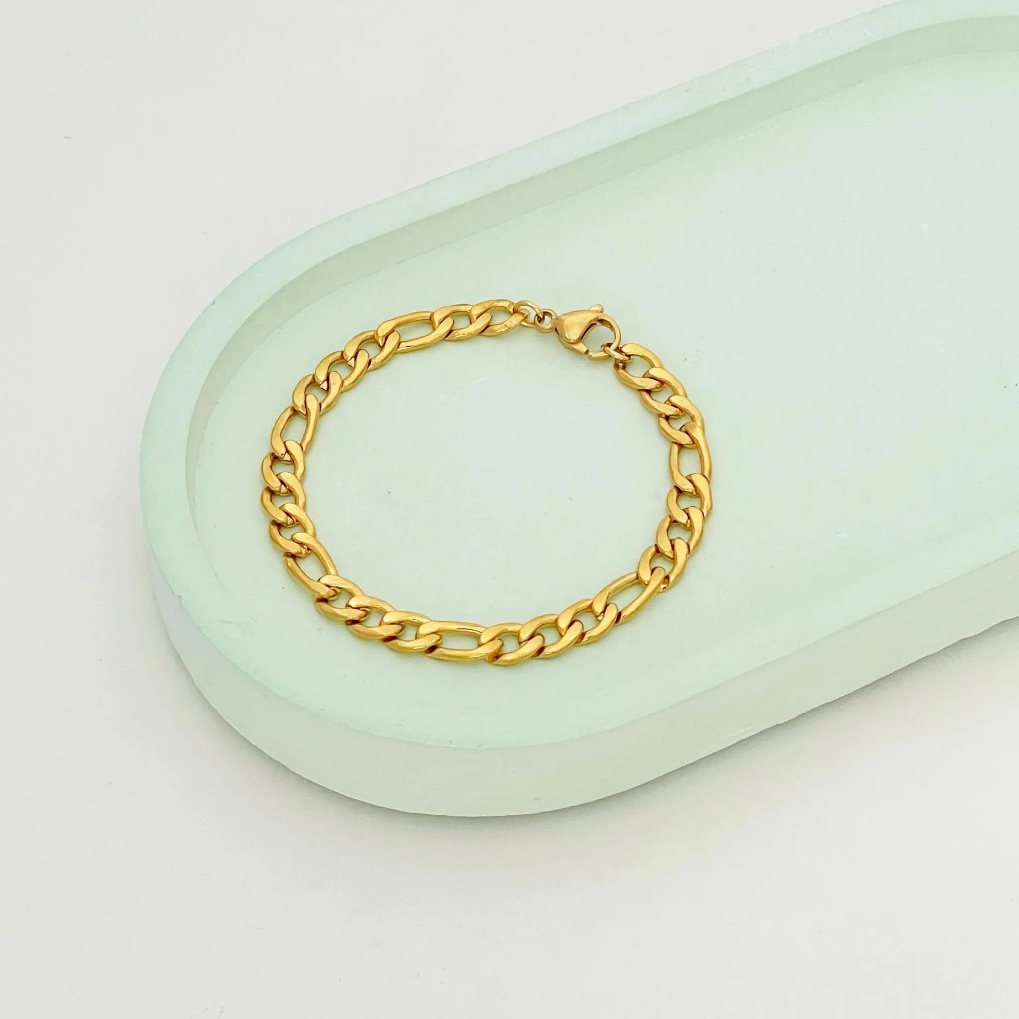 Figaro Chain Bracelet Gold