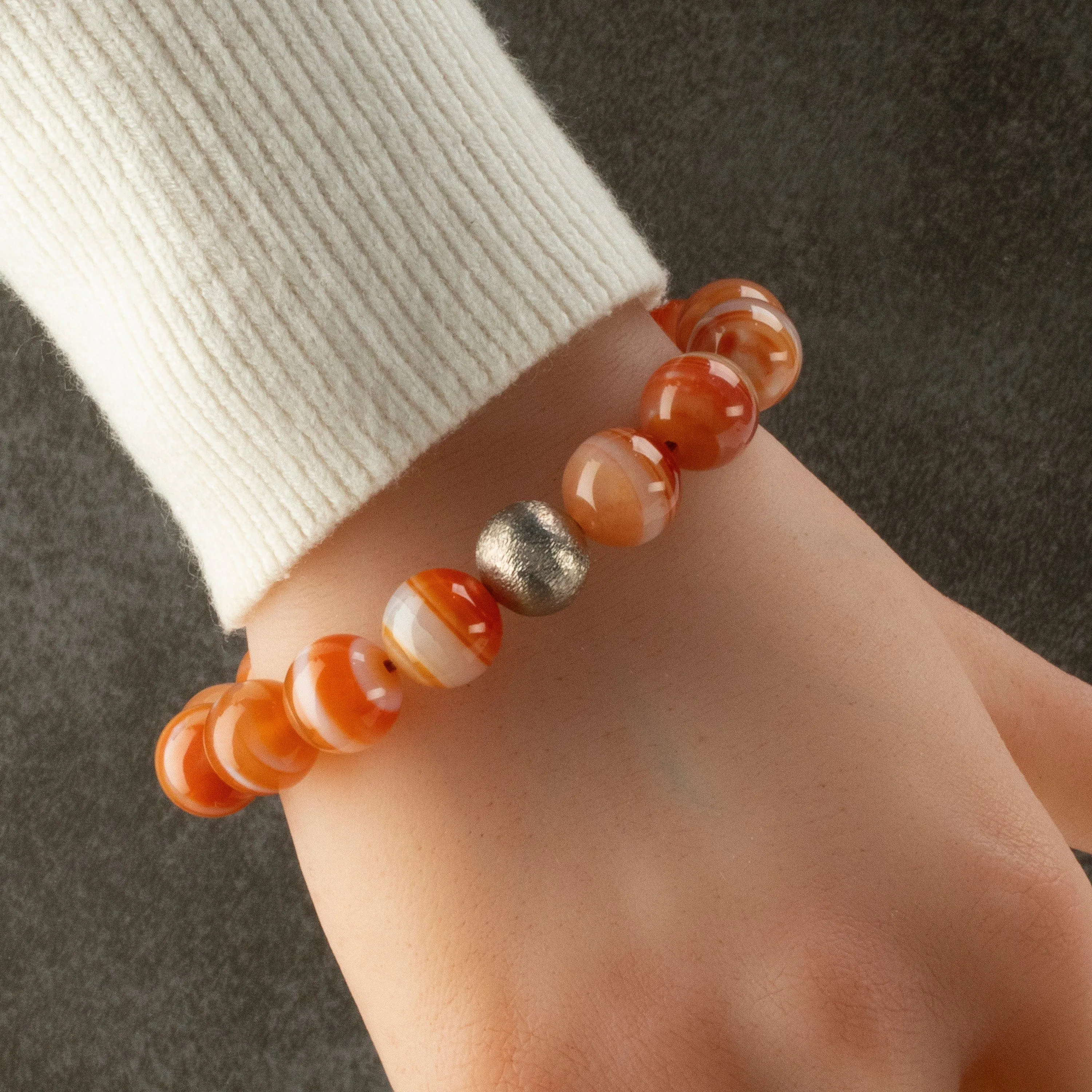 Polished Banded Carnelian 12mm Gemstone Bead Elastic Bracelet with Matte Silver Accent Bead