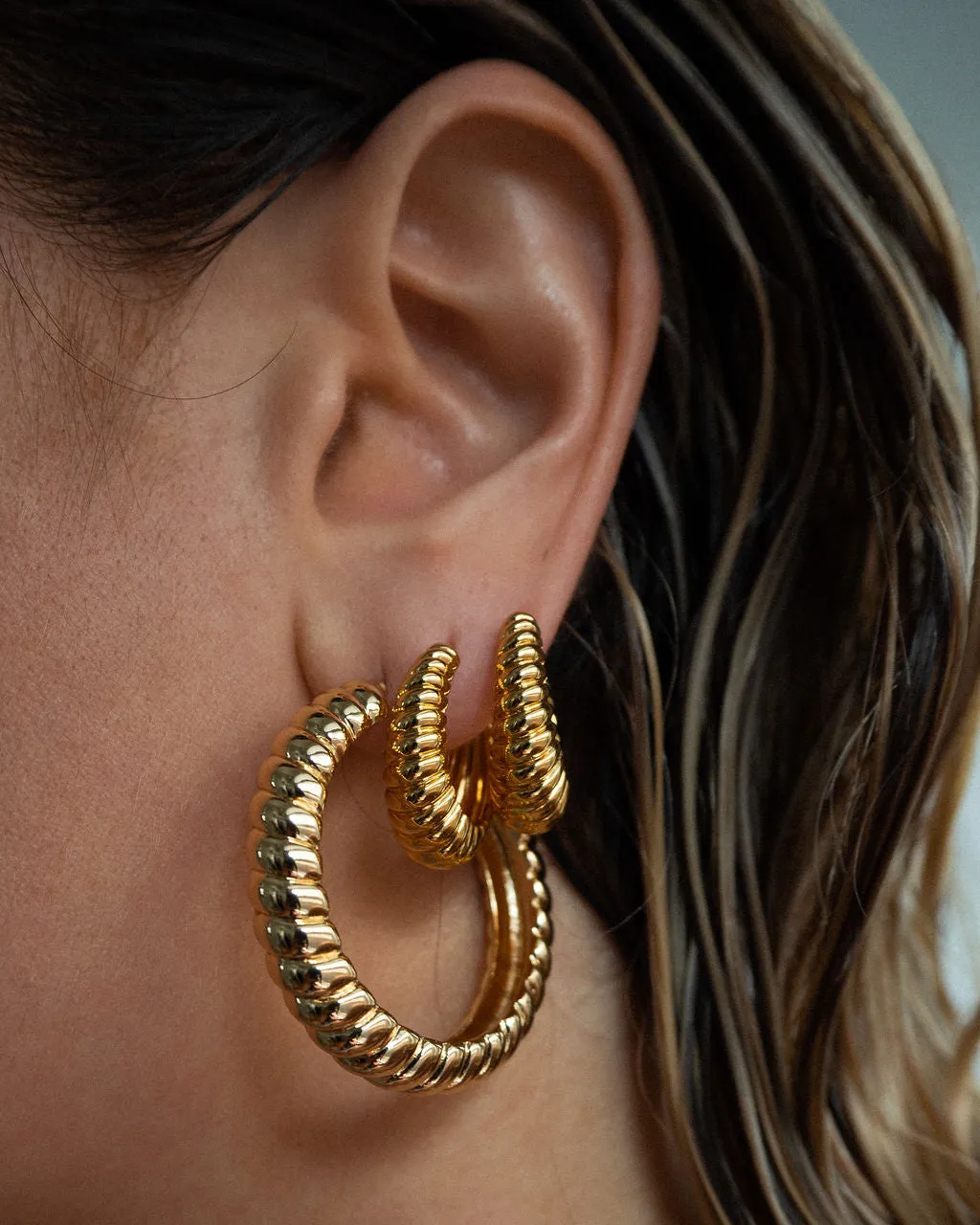 Ridged Marbella Hoops- Gold